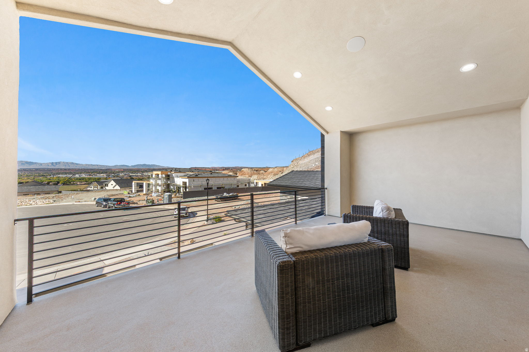 INDIAN KNOLLS - Residential