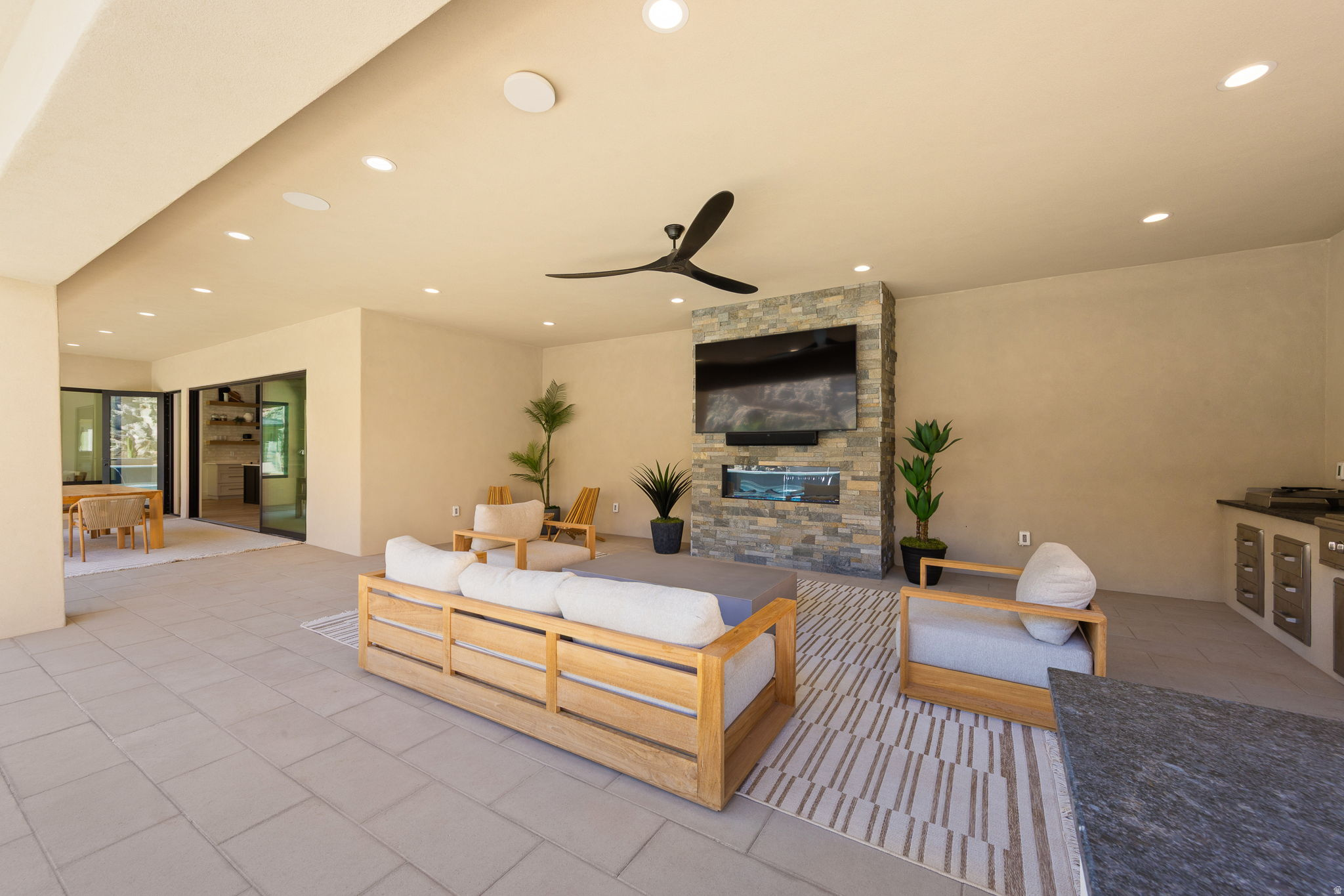 INDIAN KNOLLS - Residential