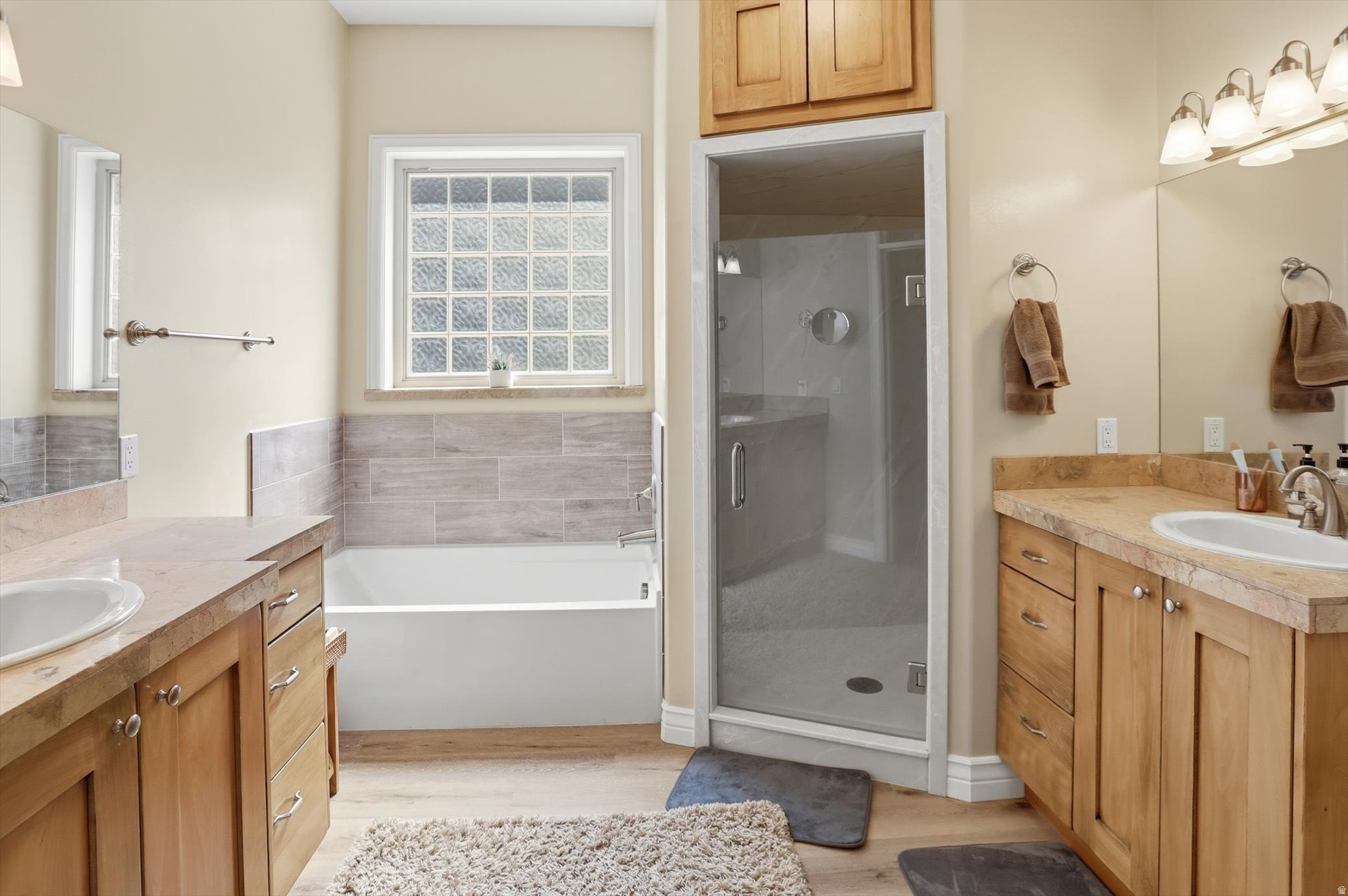 HOLBROOK - Residential