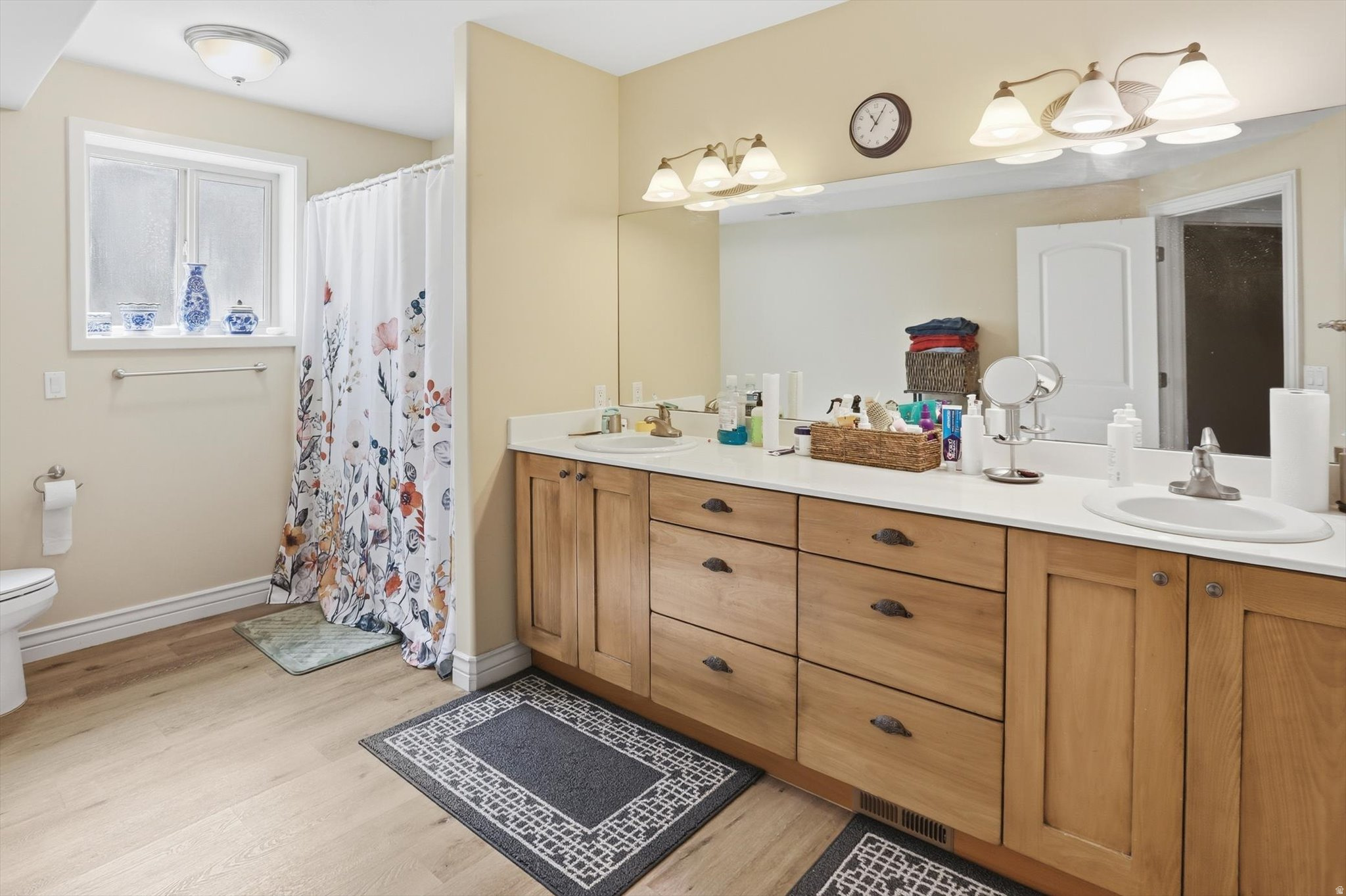 HOLBROOK - Residential