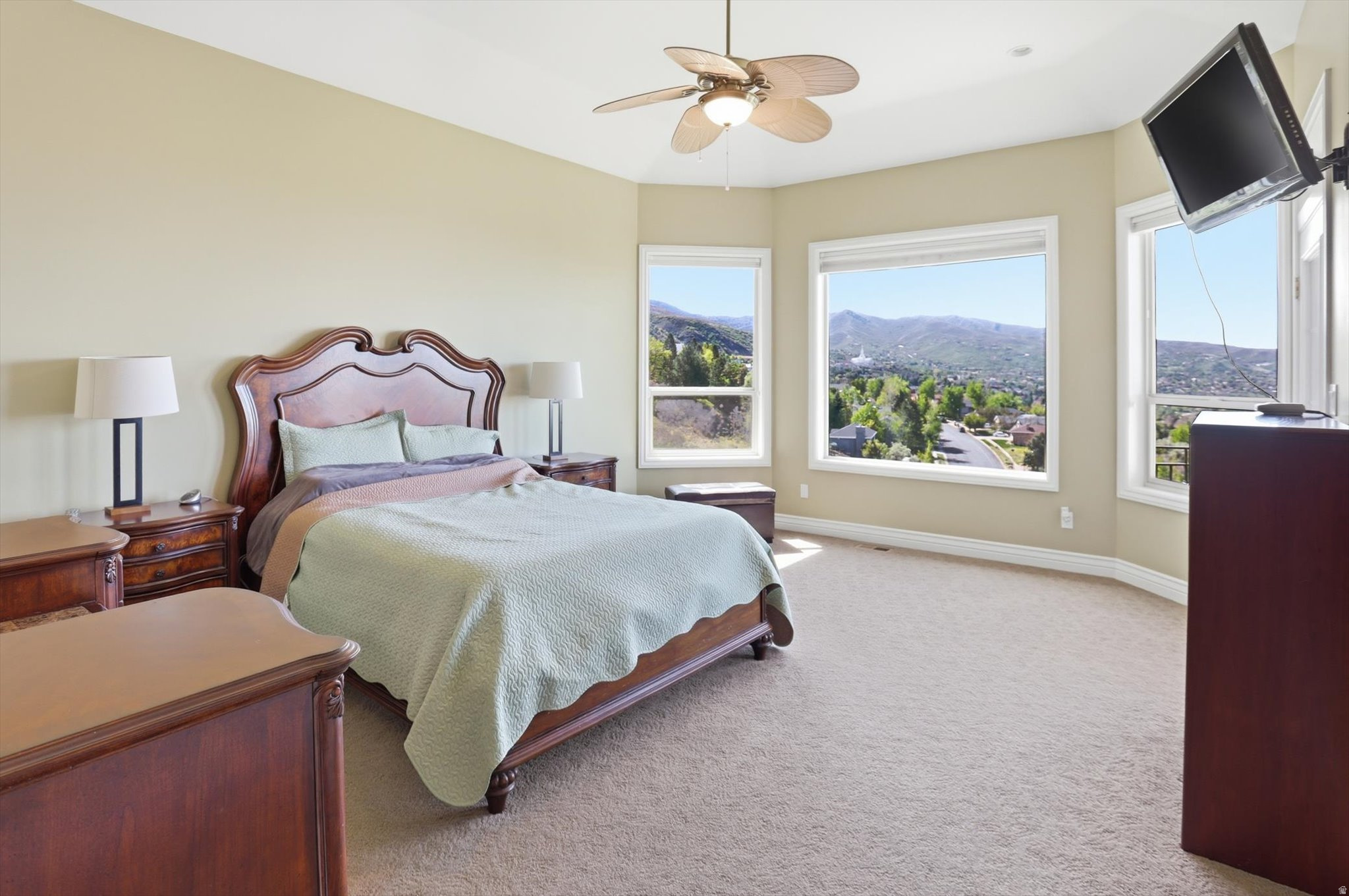 HOLBROOK - Residential