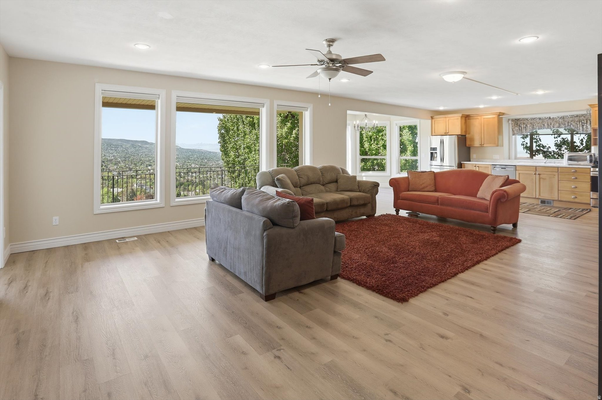 HOLBROOK - Residential