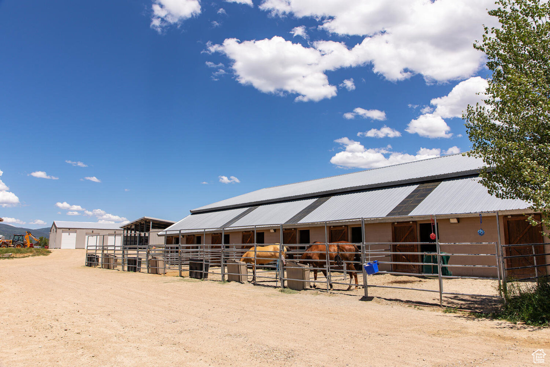 HIGH STAR RANCH - Land