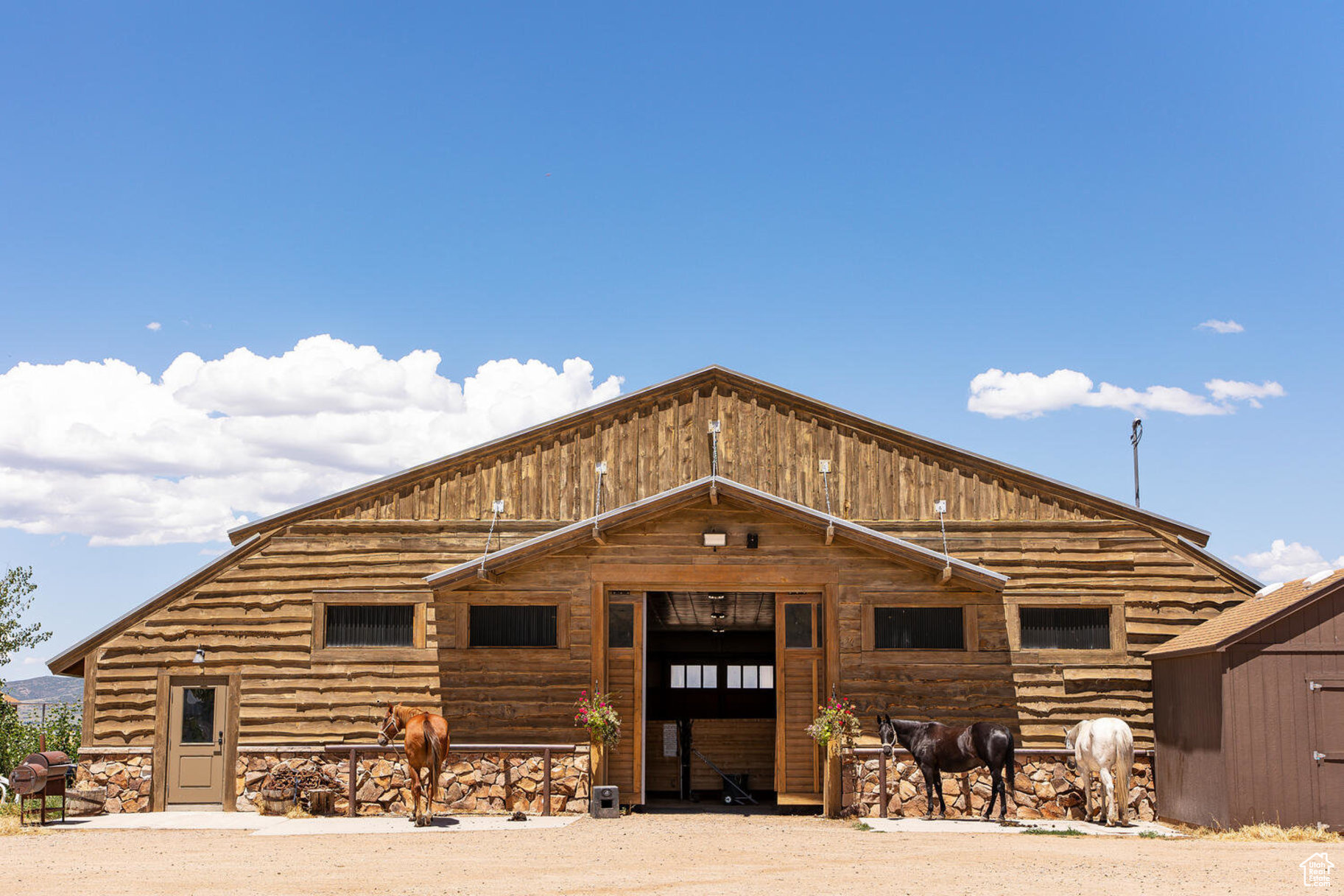 HIGH STAR RANCH - Land