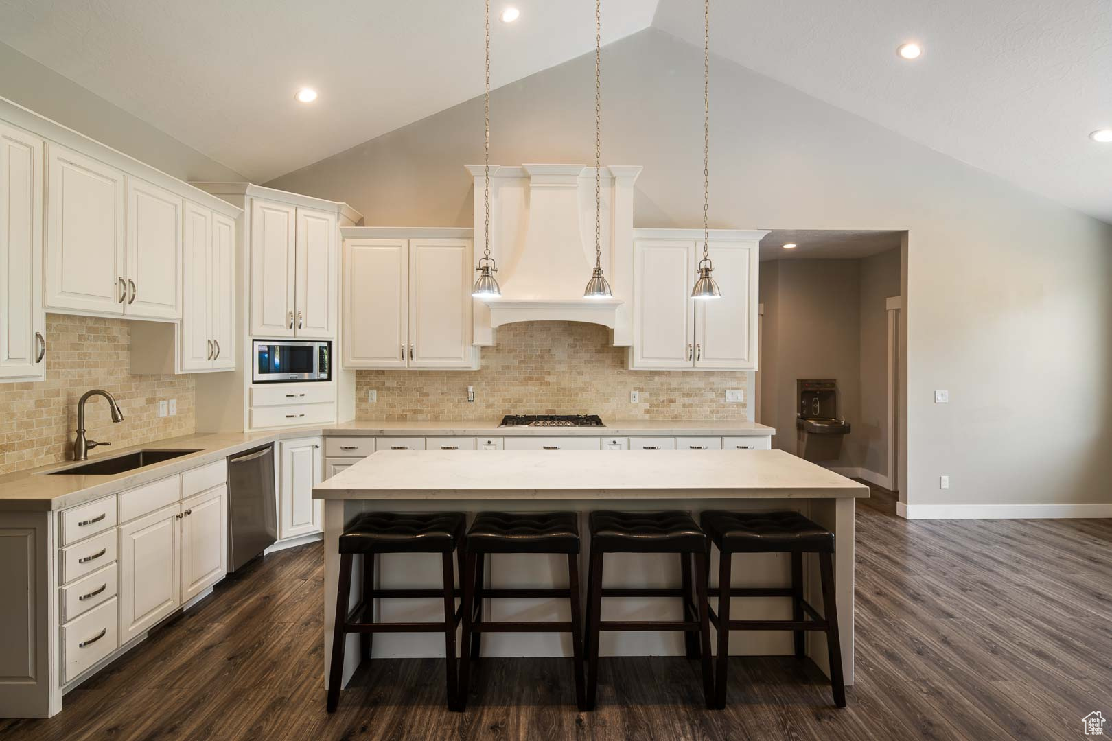 COUNTRYSIDE ESTATES - Residential