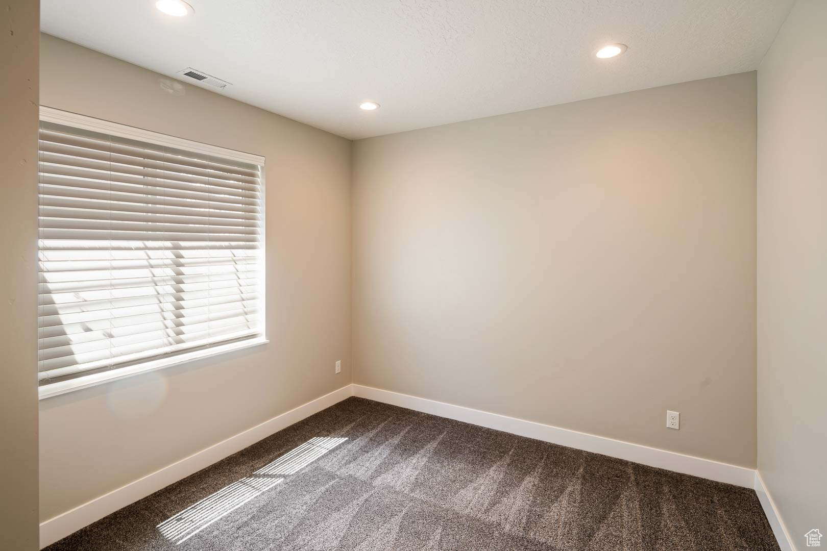 COUNTRYSIDE ESTATES - Residential