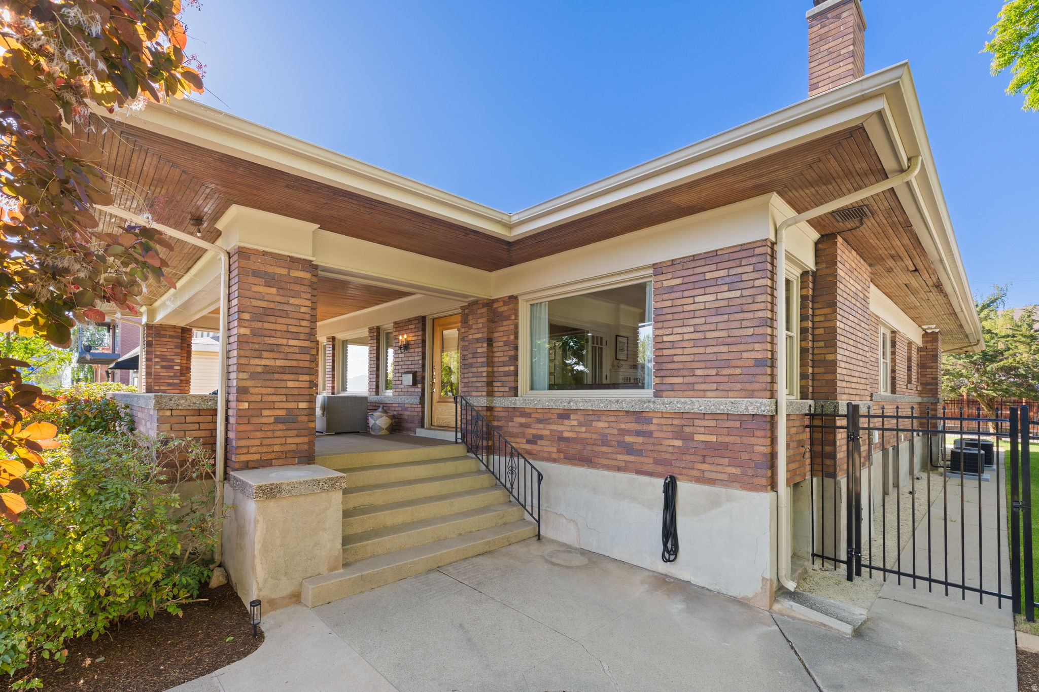 THE AVENUES - Residential