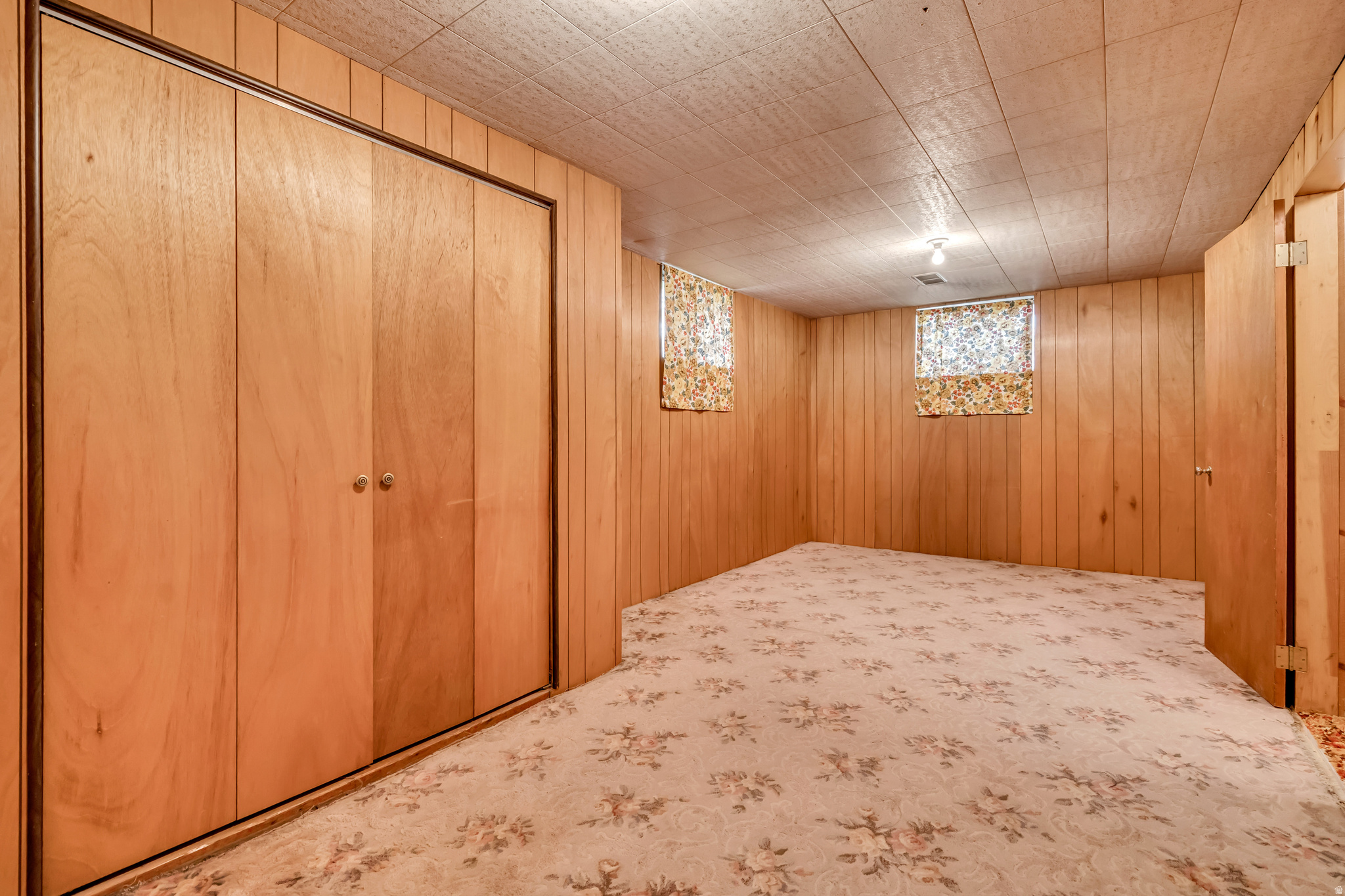 OAKWOOD ACRES SUB - Residential