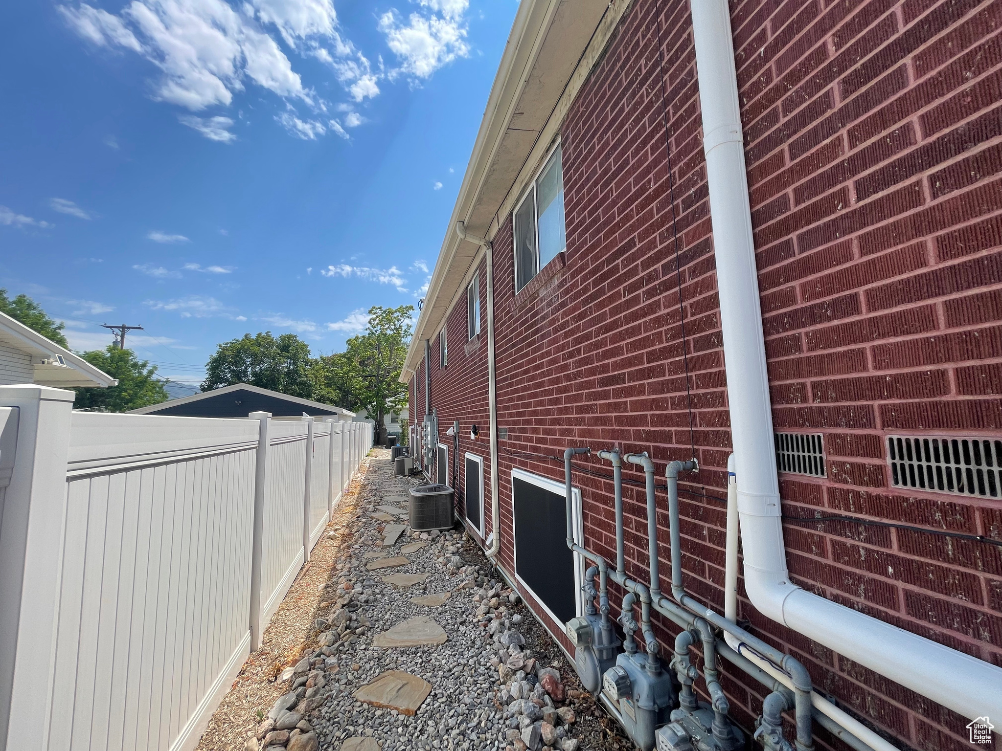 TEN ACRE PLAT A BIG - Residential Income