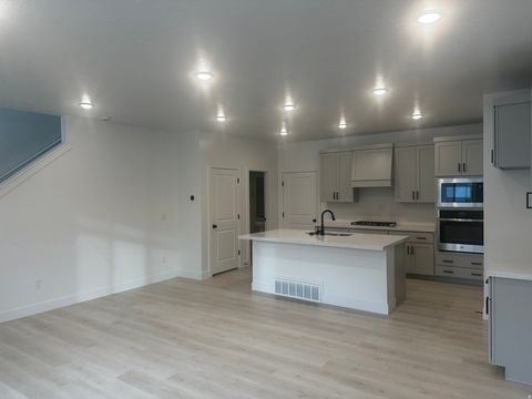 Tiny photo for 15 S LUNAR WAY RD, Mapleton, UT 84664 (MLS # 2132460)