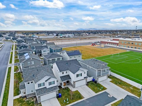 Tiny photo for 2154 W LYDIA LN, Syracuse, UT 84075 (MLS # 2127543)