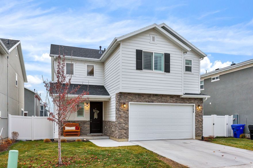 *** ALMOST BRAND NEW 4 BEDROOM / 3 BATHROOM / 2 CAR GARAGE *** Well cared for single family home. Gas cooktop, stainless steel appliances, quartz countertops, spacious walk in pantry, 1/2 bath on main level, plantation shutters, mudroom with bench & hooks. Upstairs has 4 bedrooms, 2 full baths, laundry, double sinks in the master suite, separate tub & shower, & walk in closet.  Backyard is fully fenced, with concrete pad and turf for no maintenance. HOA takes care of the front yard landscaping.  Community has a pool, gym, clubhouse, and playground.  Easy access to new 177 West Davis Corridor. Low HOA fee.