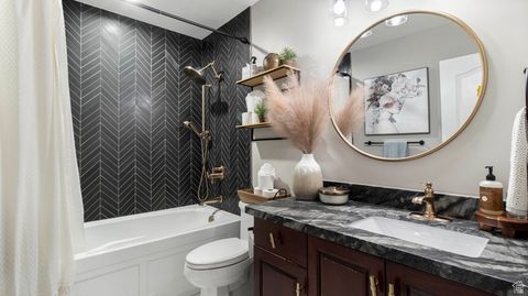 Tiny photo for 643 W RIDGEWOOD CIR, Farmington, UT 84025 (MLS # 2114703)