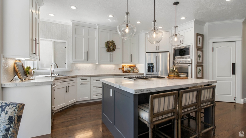 RIDGEPOINT - Residential