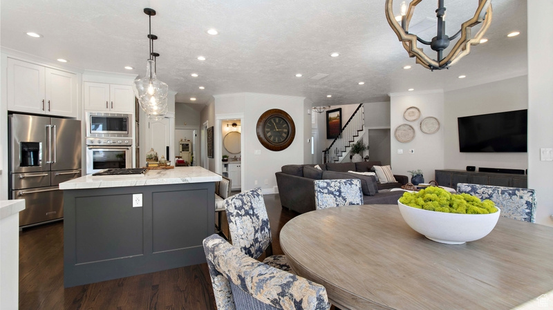 RIDGEPOINT - Residential