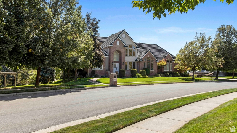 RIDGEPOINT - Residential