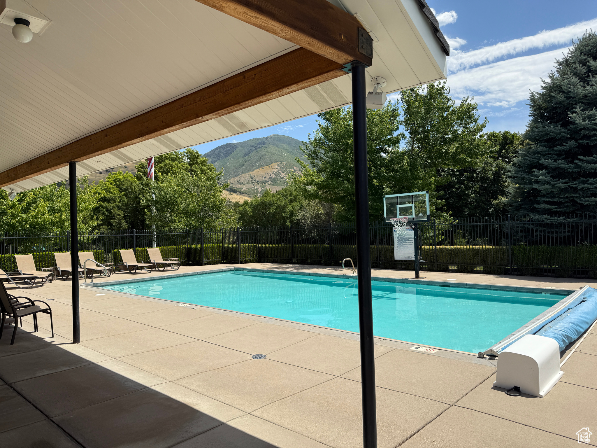 RIDGEPOINT - Residential