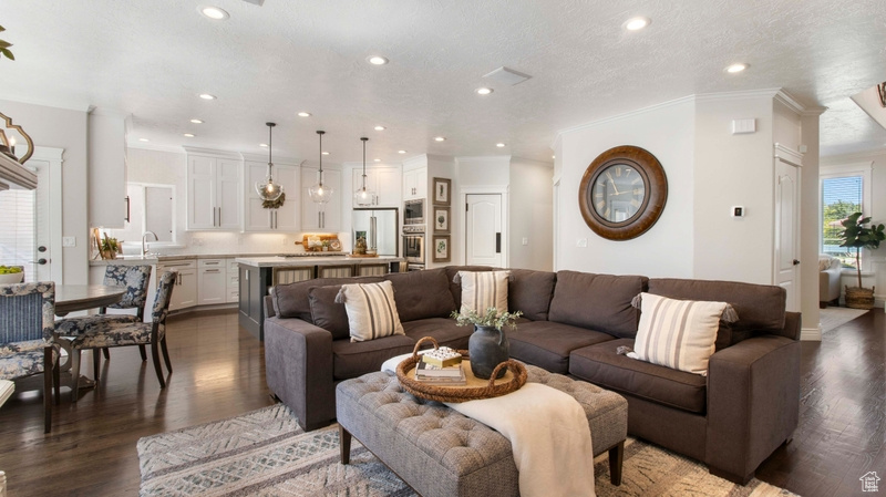 RIDGEPOINT - Residential