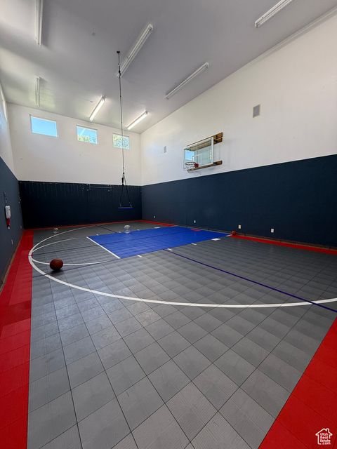 Tiny photo for 643 W RIDGEWOOD CIR, Farmington, UT 84025 (MLS # 2114703)