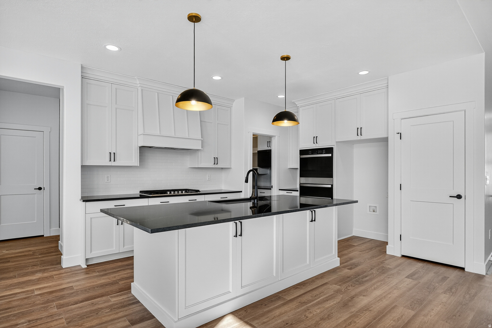 DIAMOND E - Residential