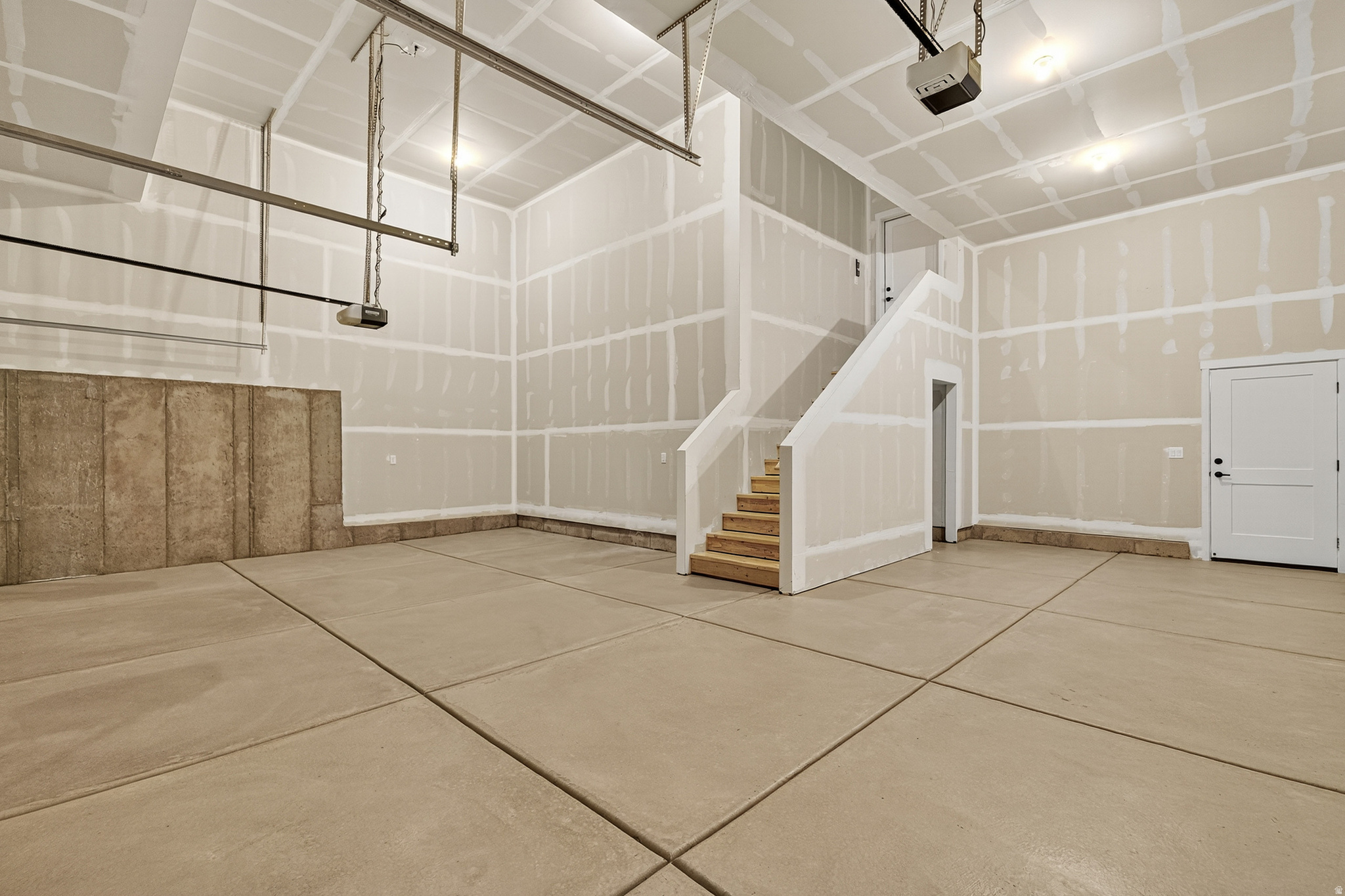 DIAMOND E - Residential