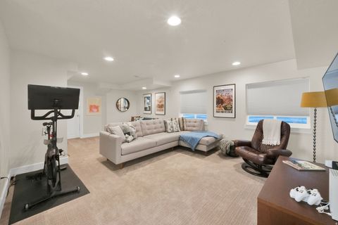 Tiny photo for 11676 S HARVEST RAIN AVE, South Jordan, UT 84009 (MLS # 2144416)