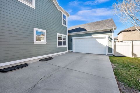Tiny photo for 11676 S HARVEST RAIN AVE, South Jordan, UT 84009 (MLS # 2144416)