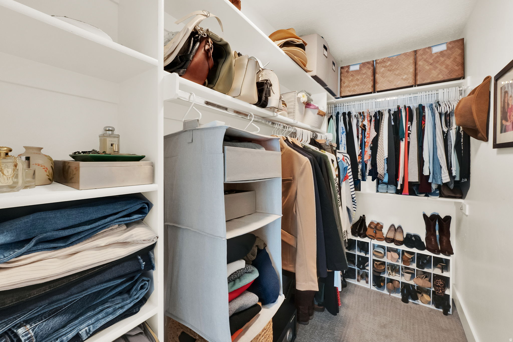 DAYBREAK - Residential