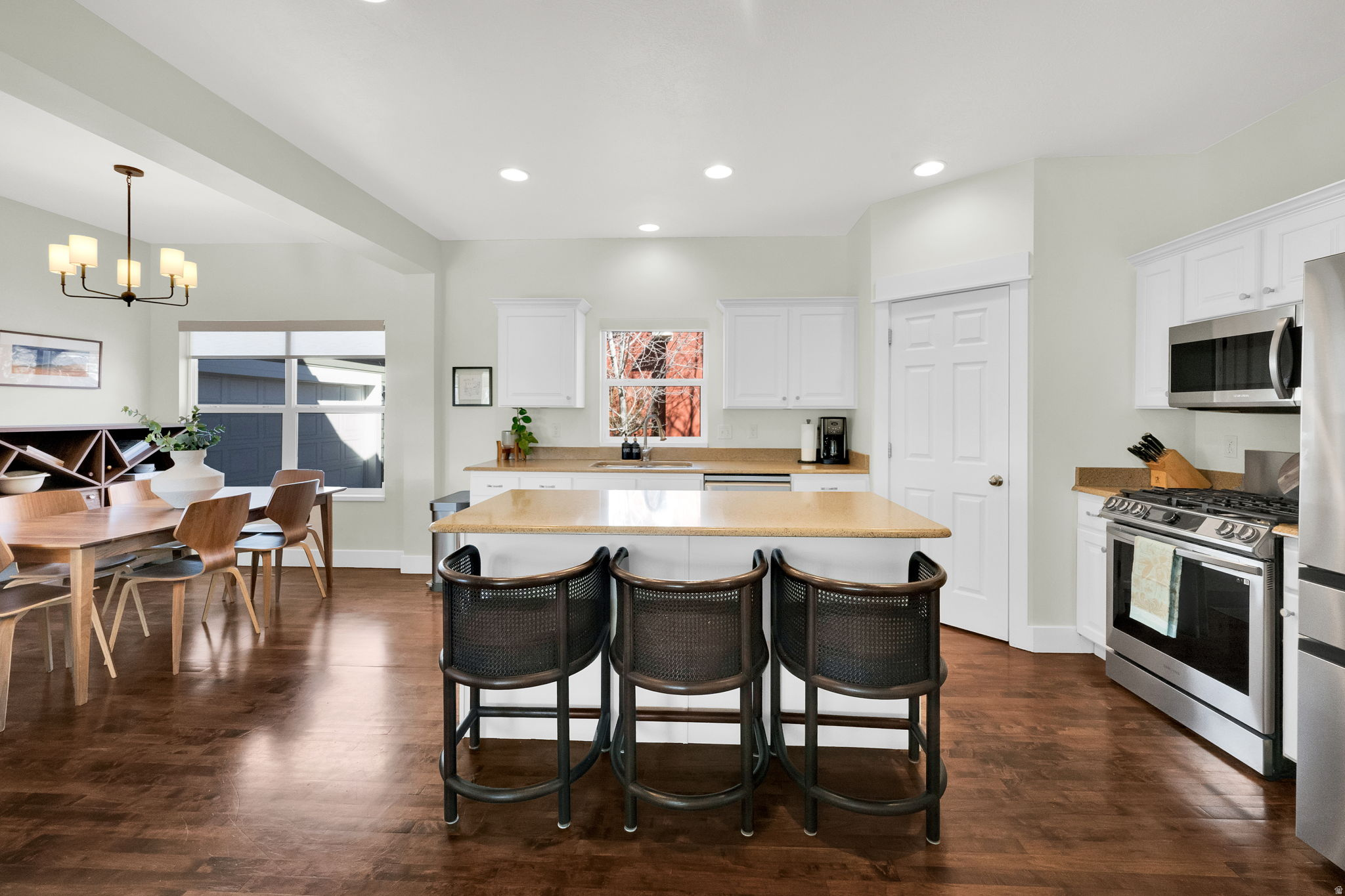 DAYBREAK - Residential