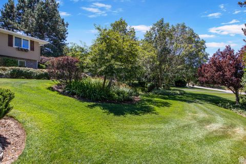 Tiny photo for 7980 S 2800 E, South Weber, UT 84405 (MLS # 2098688)