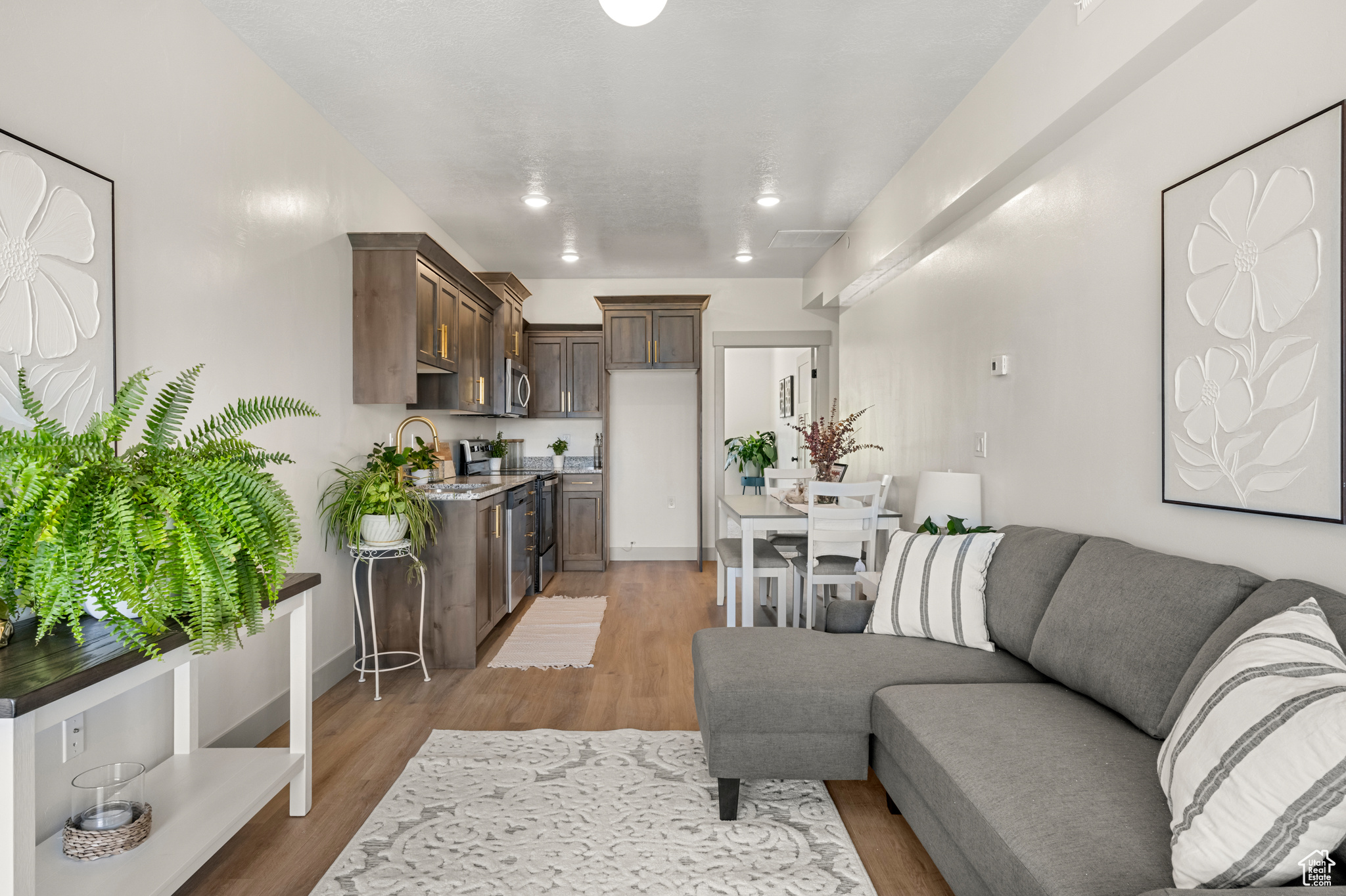 HARBORVIEW TOWNHOMES - Residential