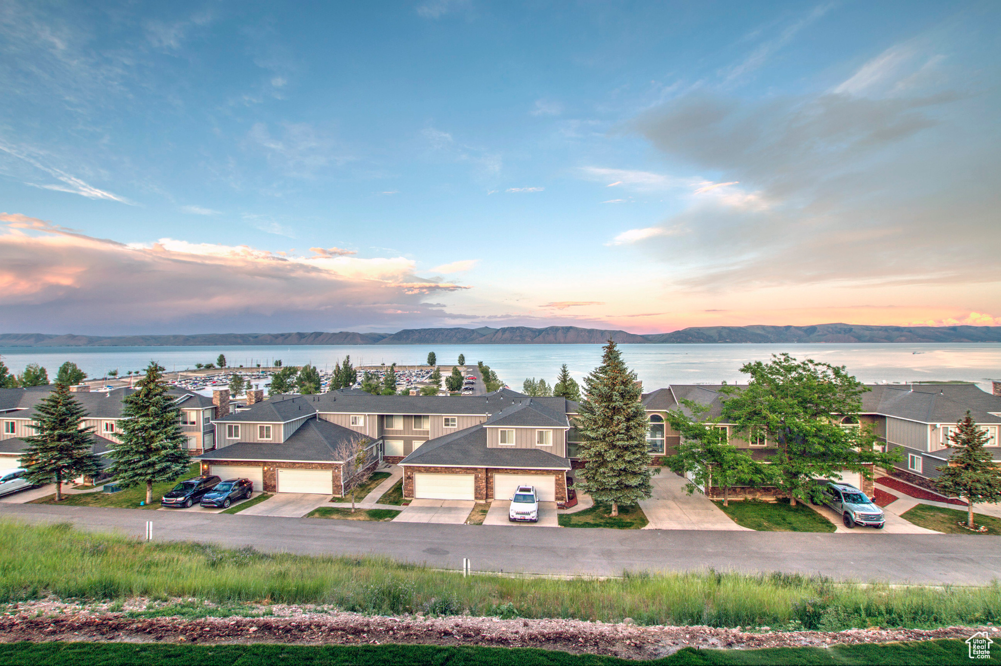 HARBORVIEW TOWNHOMES - Residential