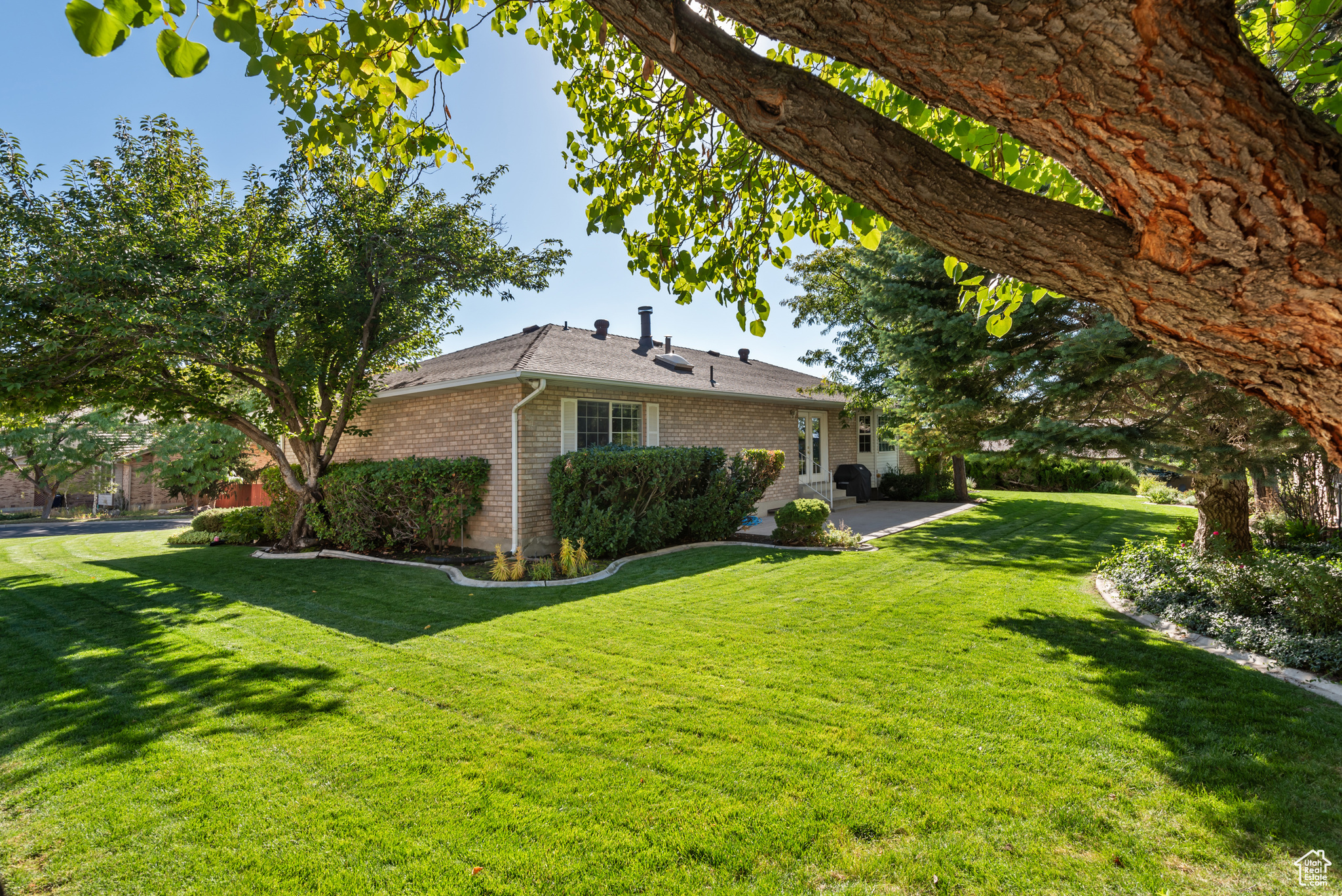 2207 E 11620, Sandy, Utah image 43