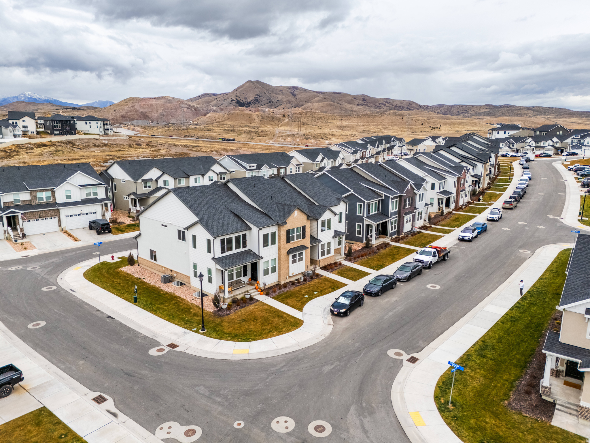 RIDGEHORNE - Residential