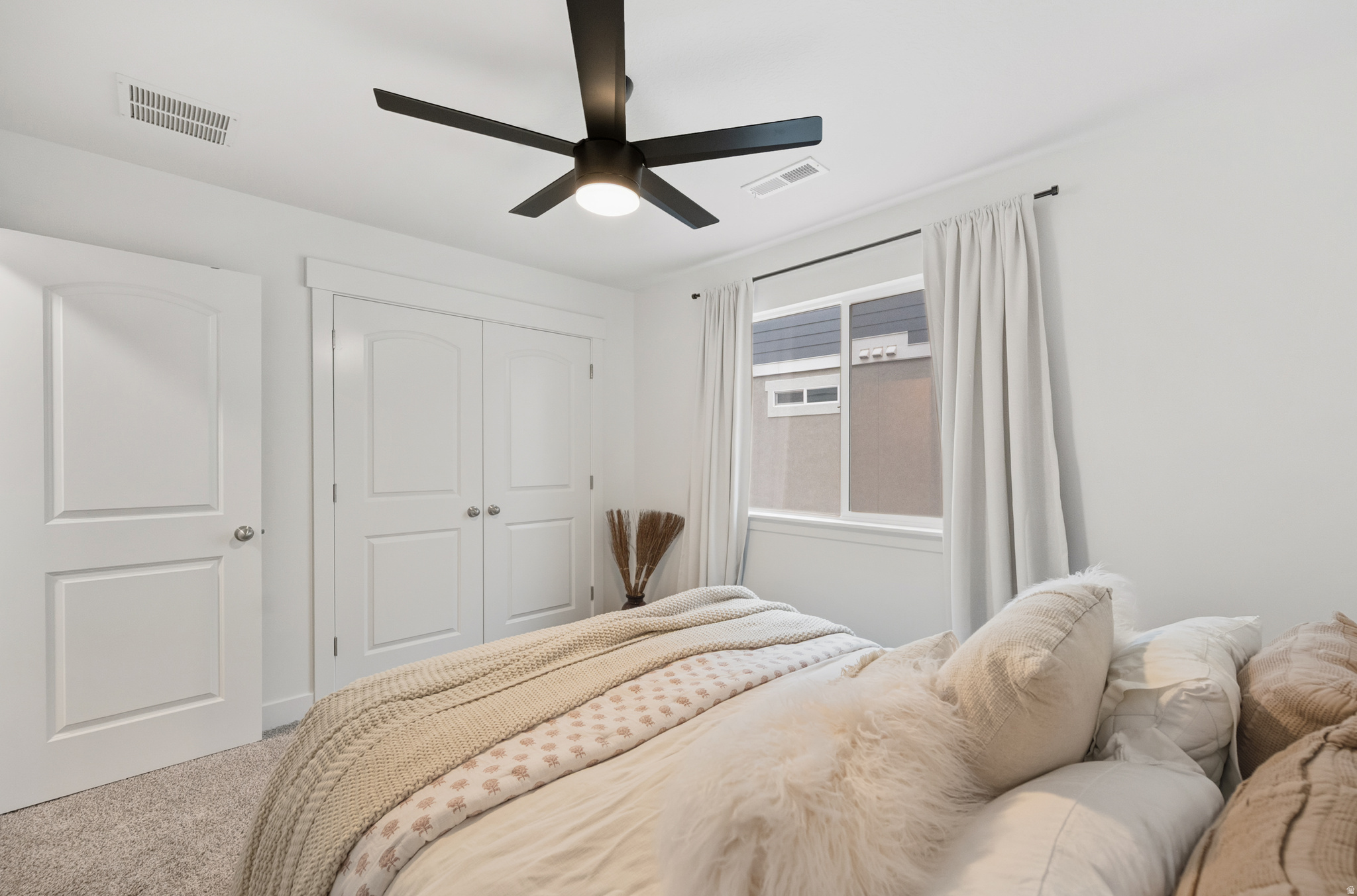 RIDGEHORNE - Residential