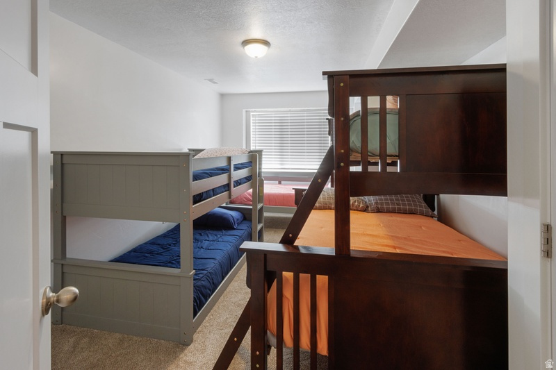 LIGHTHOUSE POINTE - Residential