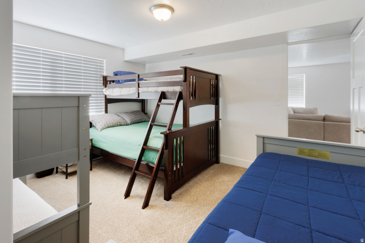 LIGHTHOUSE POINTE - Residential