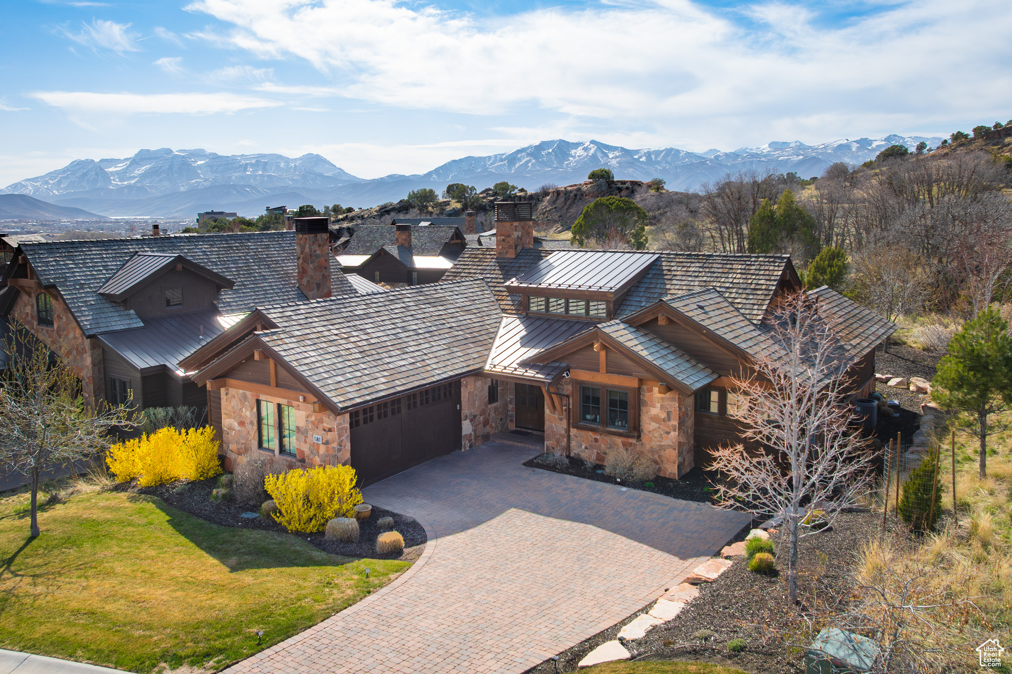 RED LEDGES - Residential