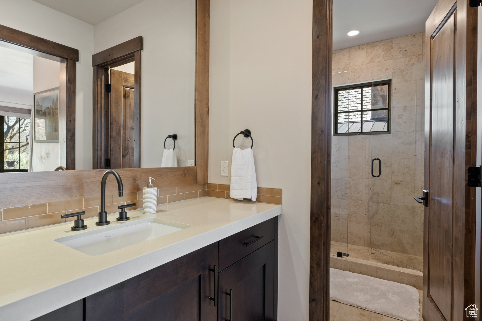 RED LEDGES - Residential