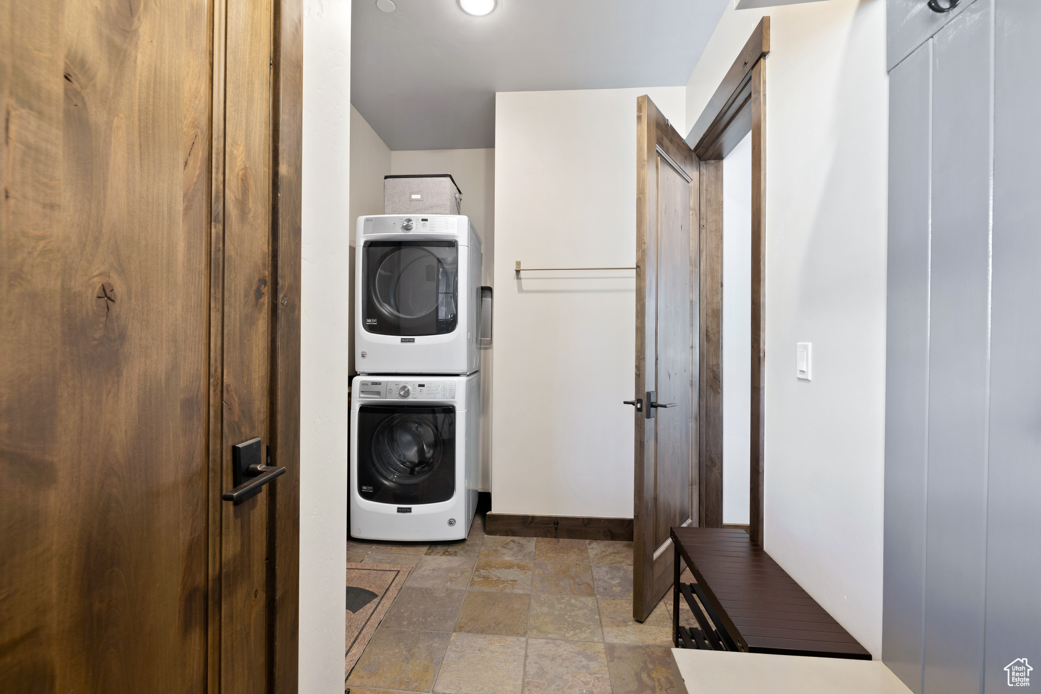 RED LEDGES - Residential