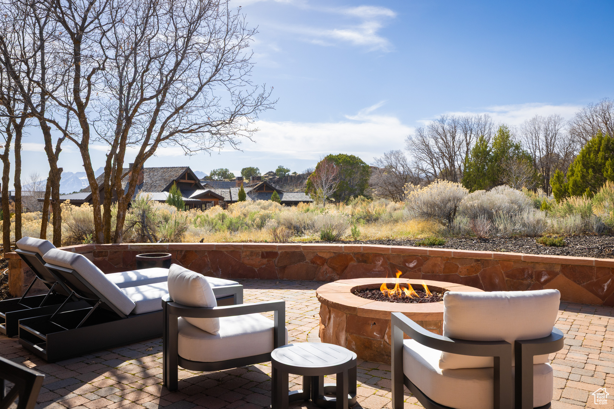 RED LEDGES - Residential