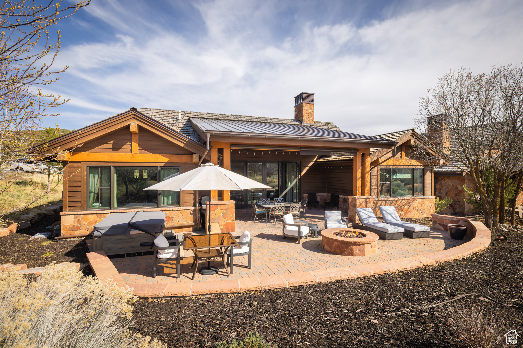 RED LEDGES - Residential