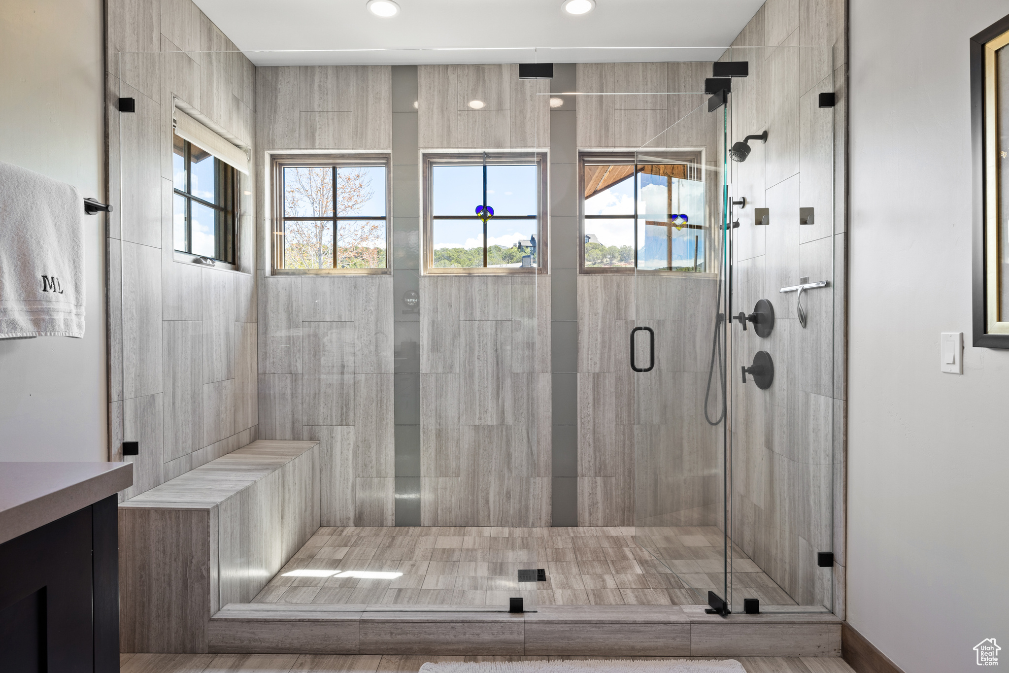 RED LEDGES - Residential