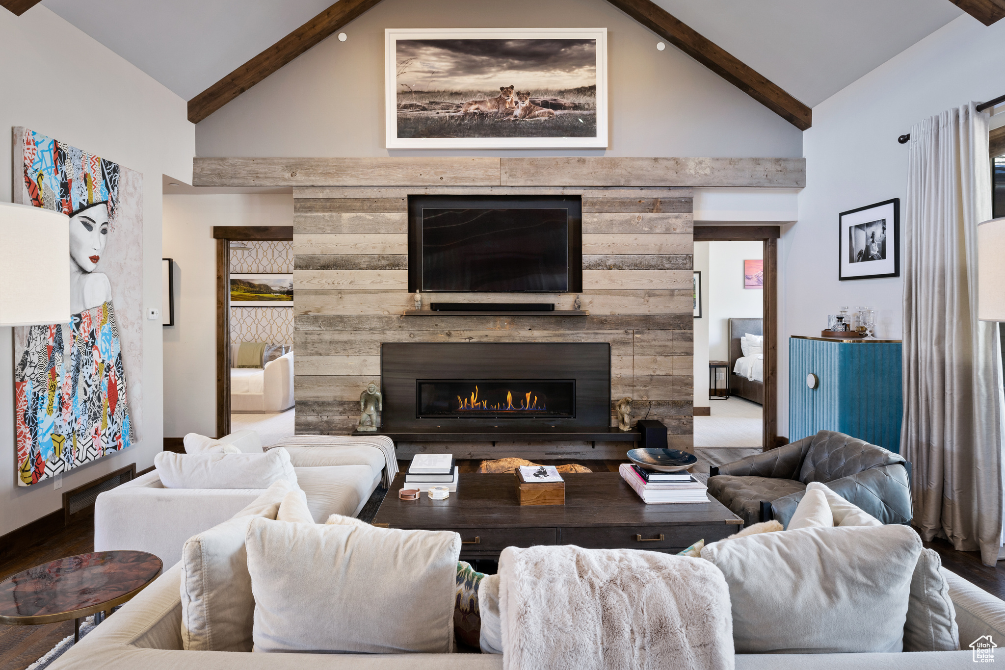 RED LEDGES - Residential