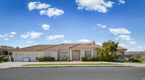 Photo of 2262 S 1400 E, Saint George, UT 84790 (MLS # 2185848)