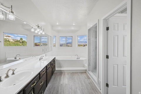 Tiny photo for 2262 S 1400 E, Saint George, UT 84790 (MLS # 2185848)