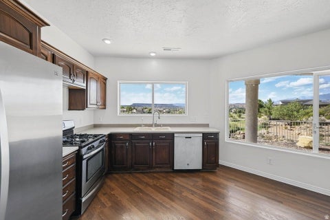 Tiny photo for 2262 S 1400 E, Saint George, UT 84790 (MLS # 2185848)