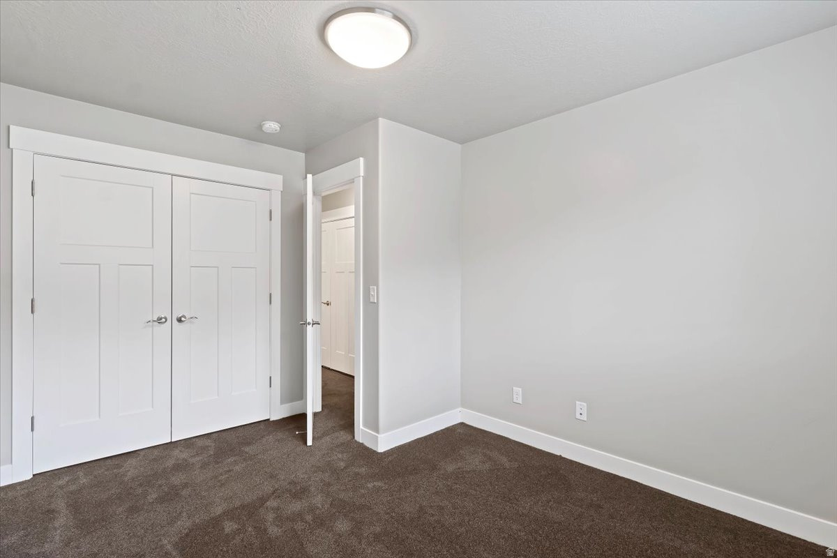 SUNRISE POINT - Residential Lease