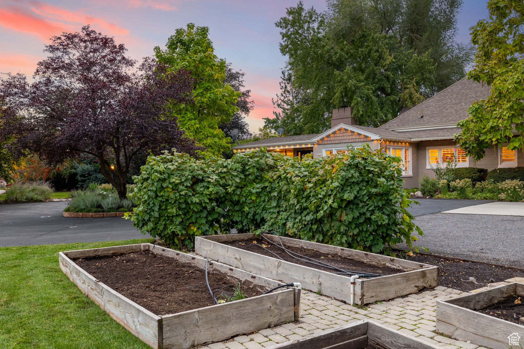 OAKWOOD ACRES - Residential