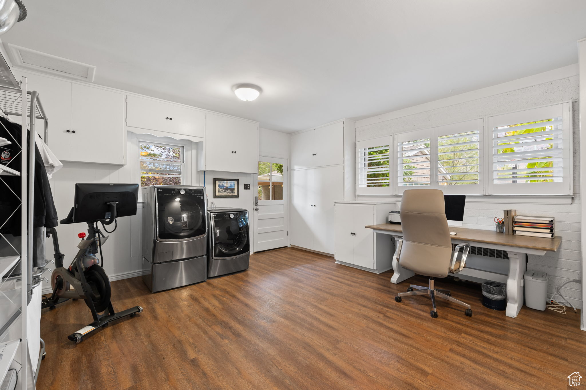 OAKWOOD ACRES - Residential